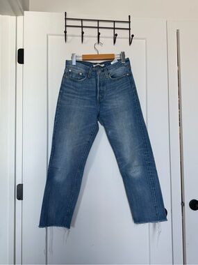 Levi’s Wedgie Straight with Raw Hem